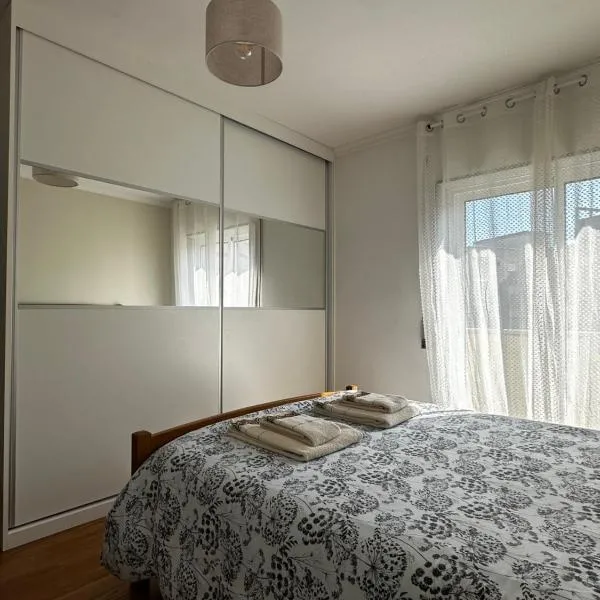 Apartamento Jardim do Sol，位于马塞杜-迪卡瓦莱鲁什的酒店