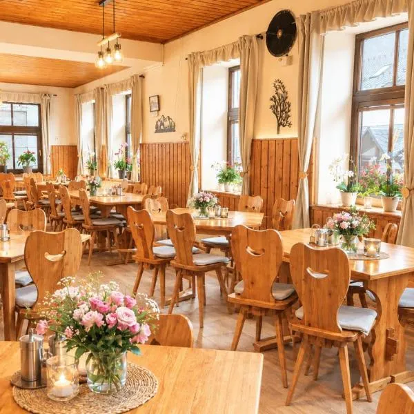 Penzion Na Rozcestí, hotel in Janov nad Nisou