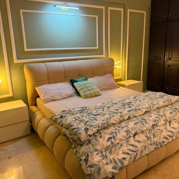 F11 Executive 2Bhk Apartment Cozy Style and Comfort stay, hotel a Islamabad