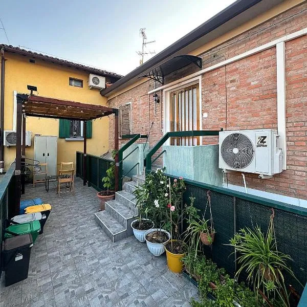 Eagle Apartment, hotel in Massa Lombarda