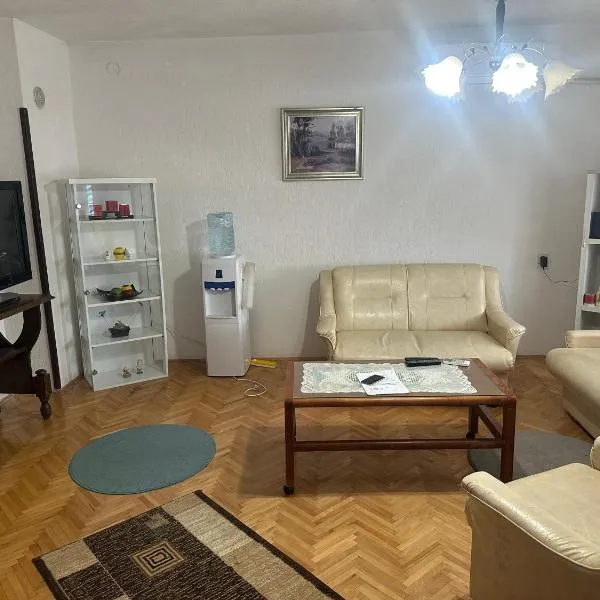 Hostel Struga, hotel en Struga