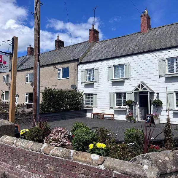 The Old Post Office - B&B and Coffee Shop, hotel Otterburnben