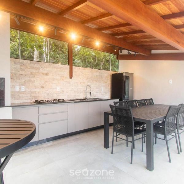 Casa 3 Suíte c/ Hidro e Piscina Privativas MGI0068