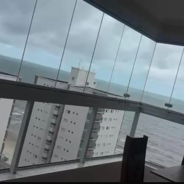 Apartamento beira da praia, hotel Mongaguában