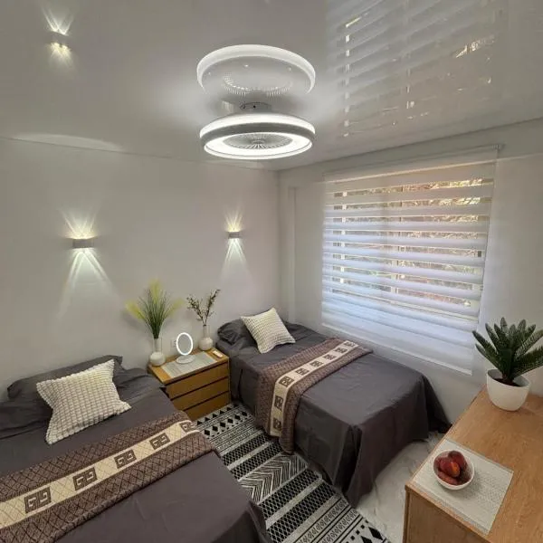 Salou Guesthouse, hotel in Salou