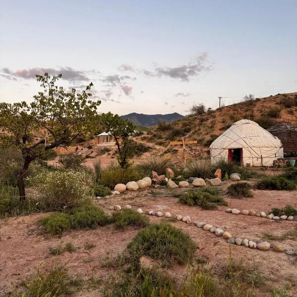 Eco Farm Manjyly Ata, hotell i Tong