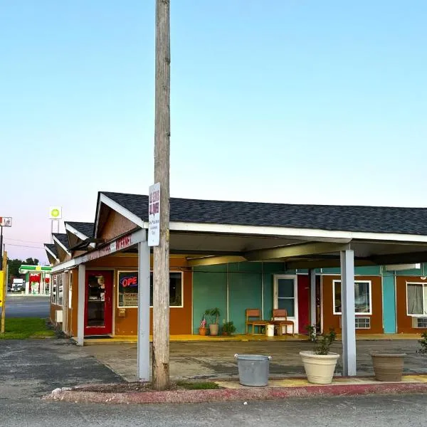 Gray Plaza Motel Benton Rend Lake I-57、Bentonのホテル