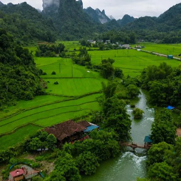 Quảng Uyên에 위치한 호텔 Sông Quê Homestay