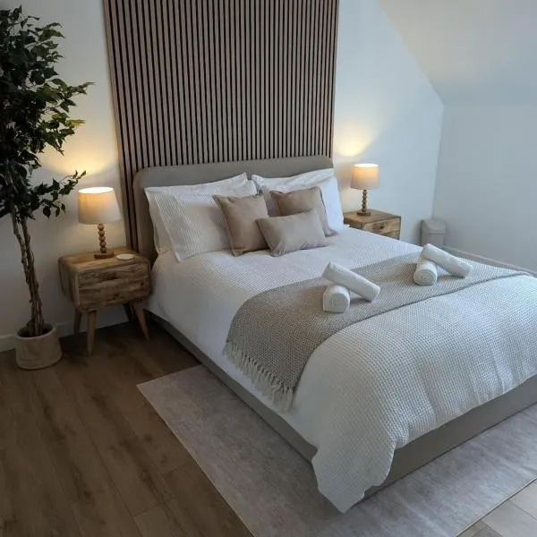 Perth में, होटल The Tay Lookout - Stylish Riverside Apartment, Stunning Views & Free Parking