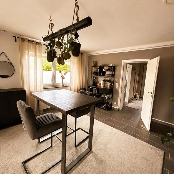 Cosy Bungalow-Apartment in ruhiger Toplage - nähe Düsseldorf, hotell sihtkohas Krefeld