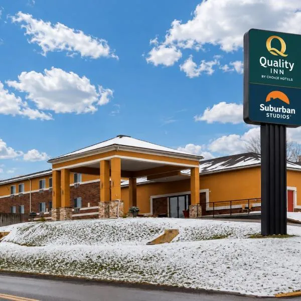 Suburban Studios, hotell i Moon