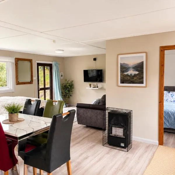 John D's Cabin Getaway, hotel en Derry