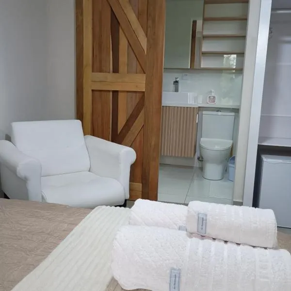 Quarto suíte privativo acesso independente, hotell sihtkohas Genuino Sampaio