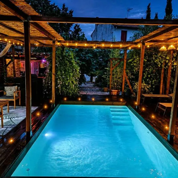 Les 2 Drôles d'Oiseaux, hotel u gradu Luc-sur-Orbieu
