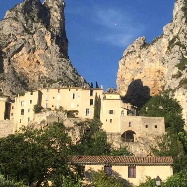 Hôtel Particulier des Lumières, hotelli kohteessa Moustiers-Sainte-Marie