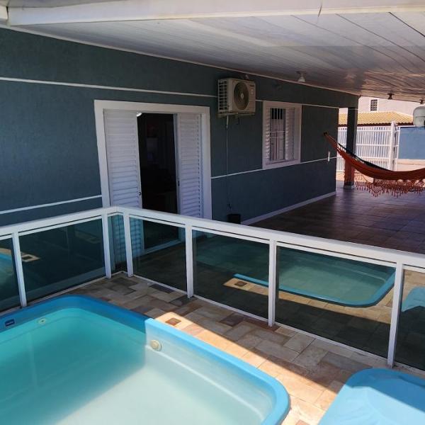 Casa ampla e confortável a uma quadra do mar - Foto 3