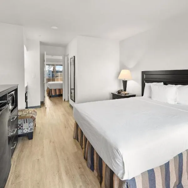 Ramada by Wyndham Ontario Airport & Convention Center, ξενοδοχείο στο Οντάριο