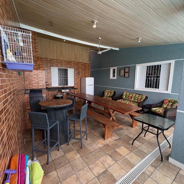 Casa ampla e confortável a uma quadra do mar - Foto 5