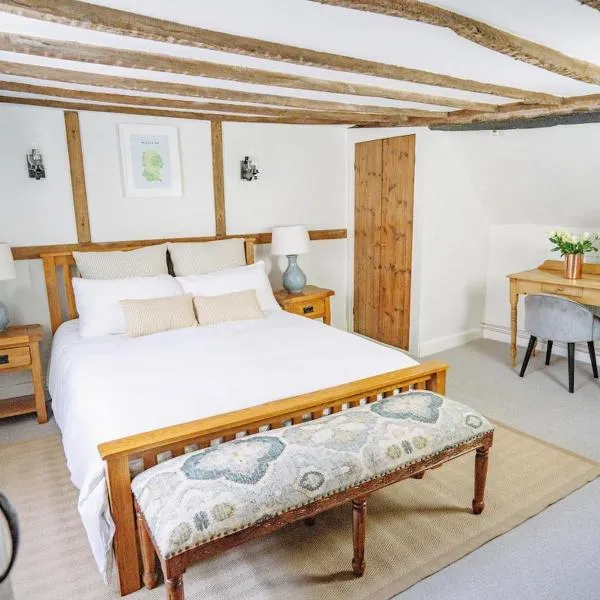 Historic Wren Cottage Central Marlborough、マールバラのホテル