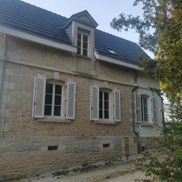 Maison individuelle 2 chambres, хотел в Diénay