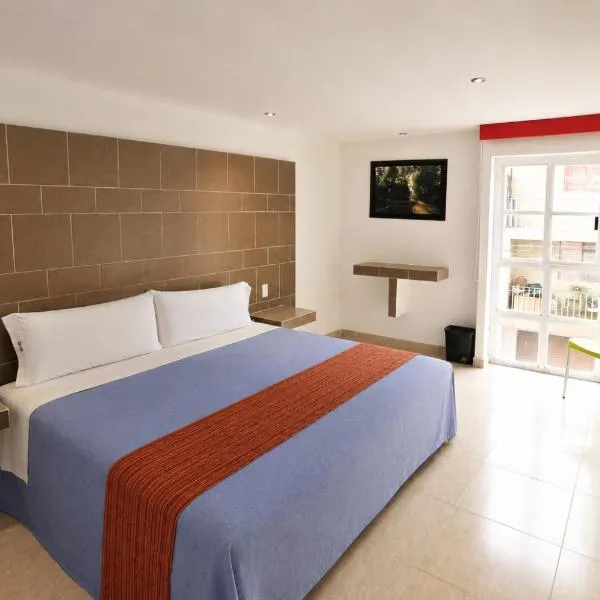 First Inn Hotel & Business, хотел в Texcoco de Mora