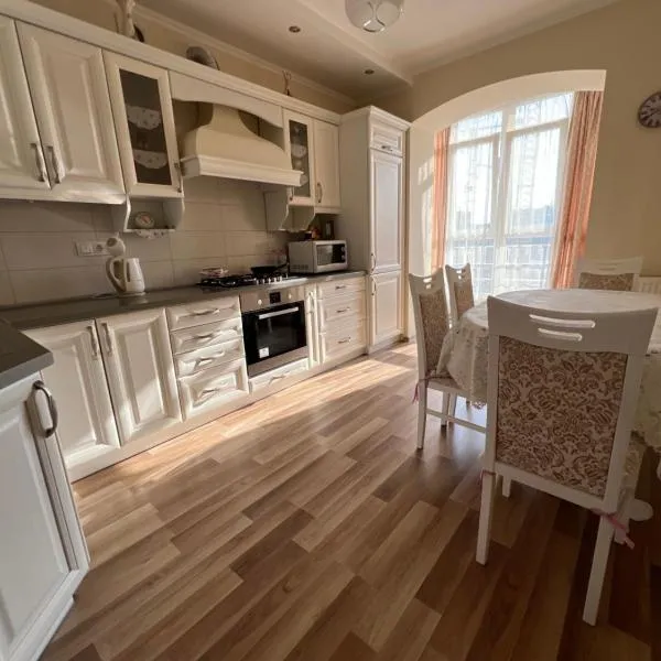 Frankivsk apartment, hotel u gradu 'Ivano-Frankivsʼk'