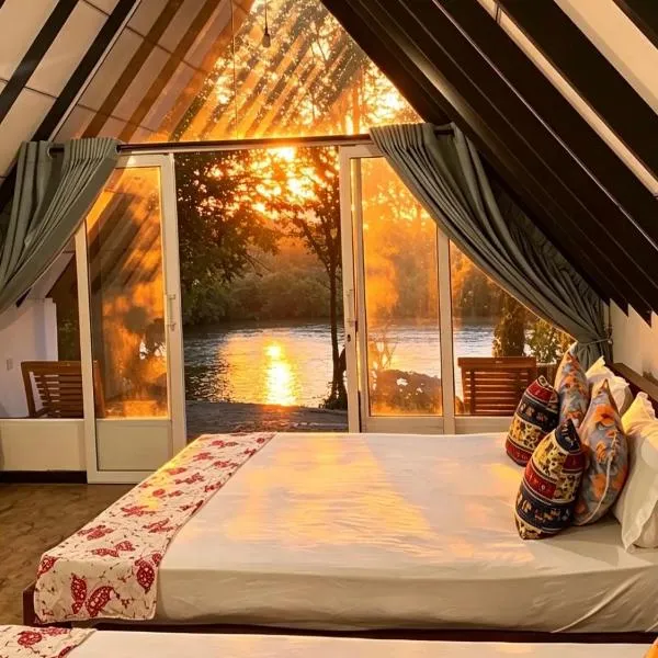 River paradise safari house - cooking class available, hotel u gradu 'Udawalawe'