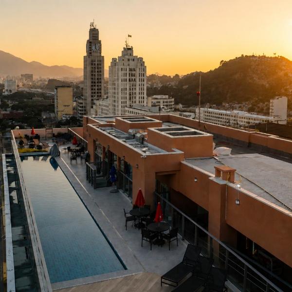 Studio Moderno e Metrô na Porta,Piscina Panorâmica