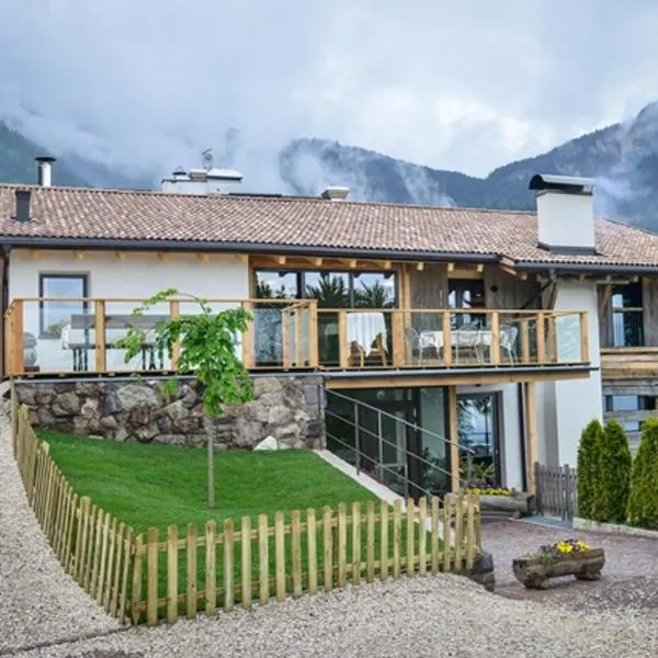 Berggasthof Locanda Alpina Dorfner, hotel Montagnában