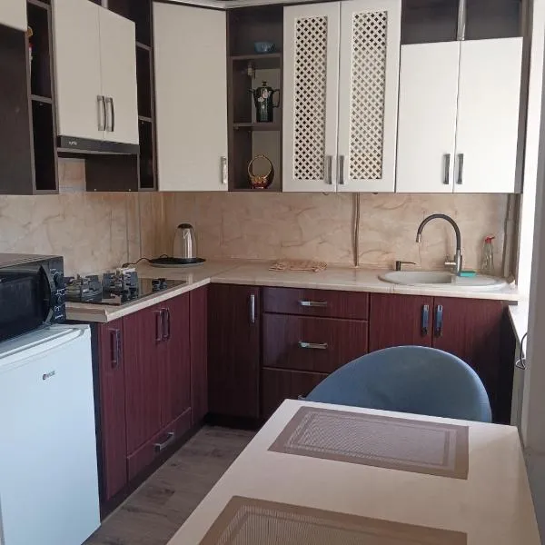 Драй Хмари 17 студія, hotel a Kamianets-Podilskyi