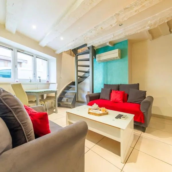 Le Maillard - 1 Chambre, hotell i Brive-la-Gaillarde