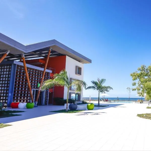 Ibis Styles Mayotte Aéroport, hotel a Pamandzi