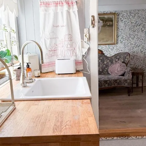 Charming and historic house, hotel di Flekkefjord