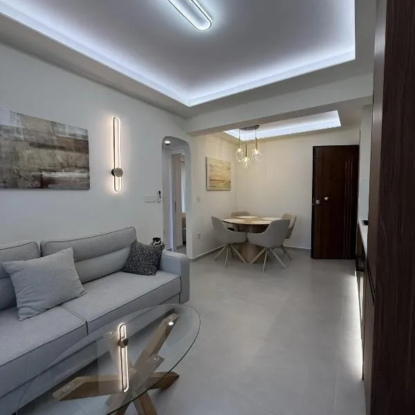 Loutraki Sea Breeze Sunset Apt – hotel w mieście Lutraki