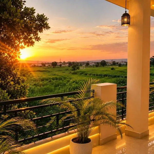 Viesnīca Airport Luxury Nature Homestay- Near Jolly Grant Airport Dehradun pilsētā Doiwāla