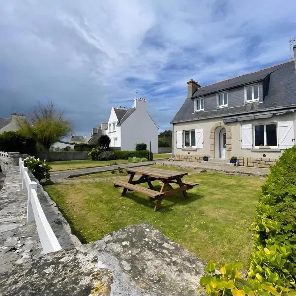 Maison proche du port plage et surf, hotell i Penmarch