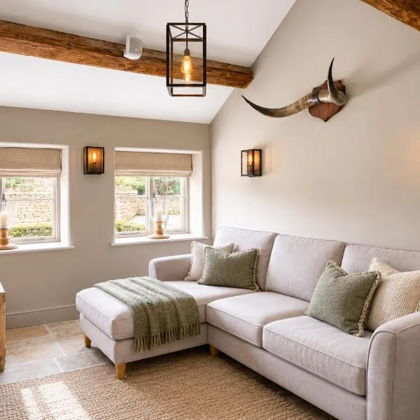 Grey's Court Cottages, Hotel in Southrop