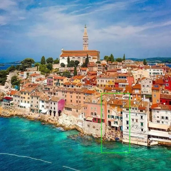 Mediterraneo Seaview Apartments, hotell i Rovinj
