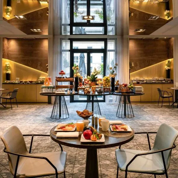 Le Louis Hotel Versailles Château - MGallery Collection, hotelli kohteessa Versailles