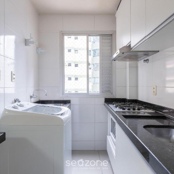 Apt 140m da praia loc privil próx atraç. BC EAC404