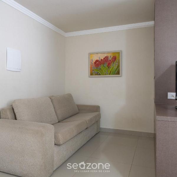 Studio 2 min da praia em BC próx atrações EAC1304