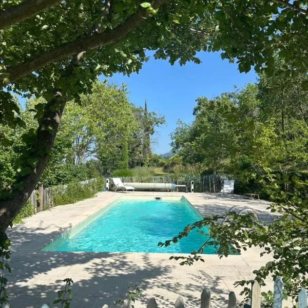 Perseïdes, hotel di Saignon