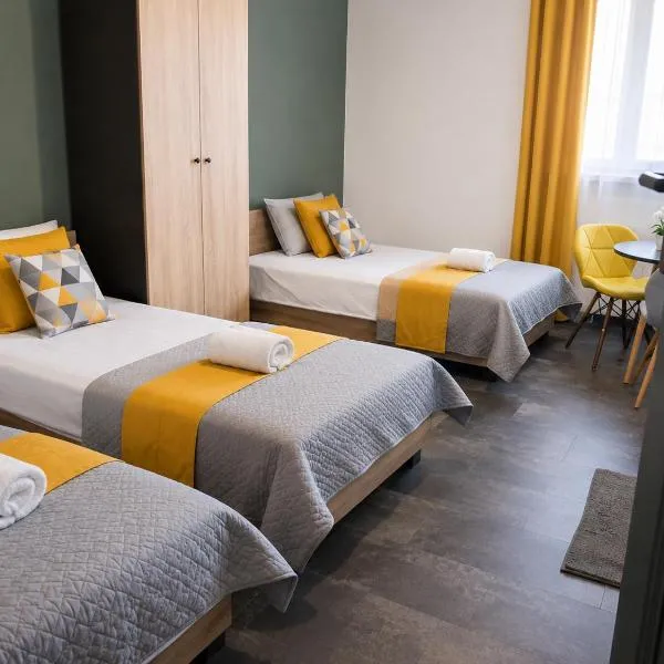 Viesnīca Komfortowe Apartamenty i Pokoje Powidz pilsētā Povidza