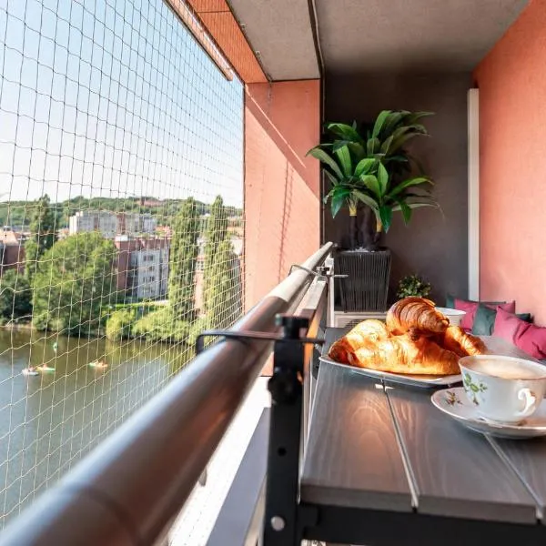 Chmielna 63 Old Town I River View Balcony I Pool - Comfy Apartments, hotel em Gdańsk