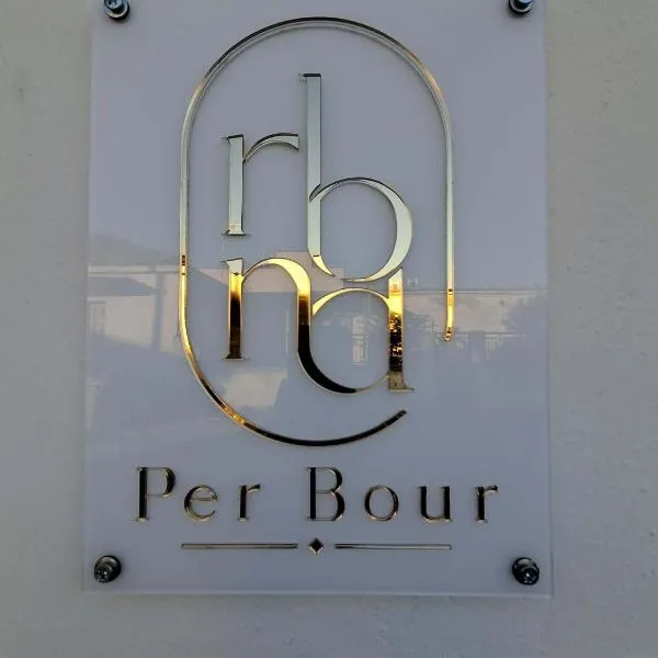 Per Bour, hotel i Nea Anchialos