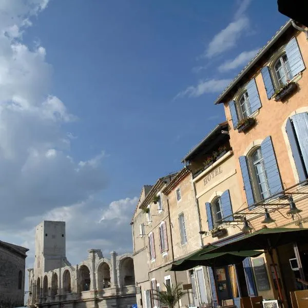Hotel Spa Le Calendal, hotel v destinaci Arles