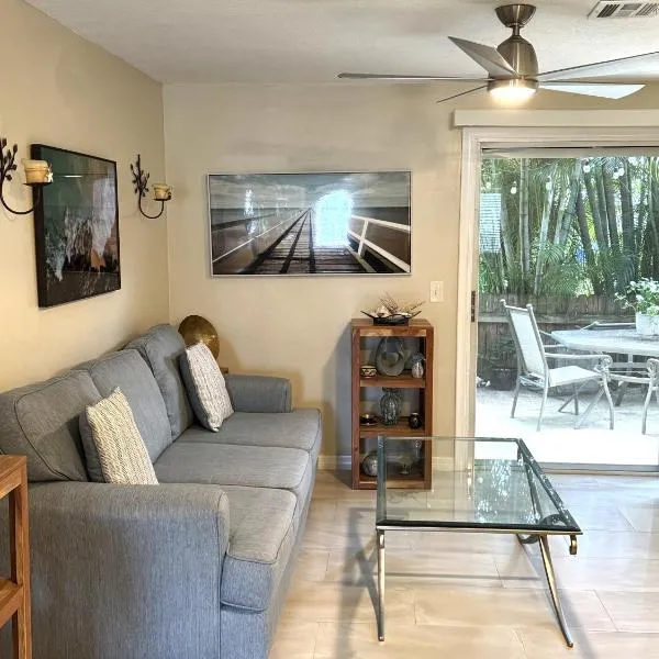 Jupiter में, होटल Coastal Townhome in Jupiter 1 mile to beach!