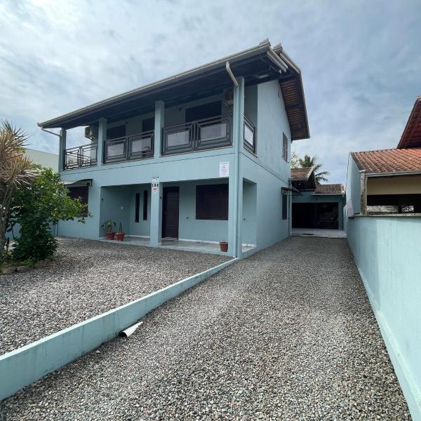 Casa meia praia- Navegantes SC