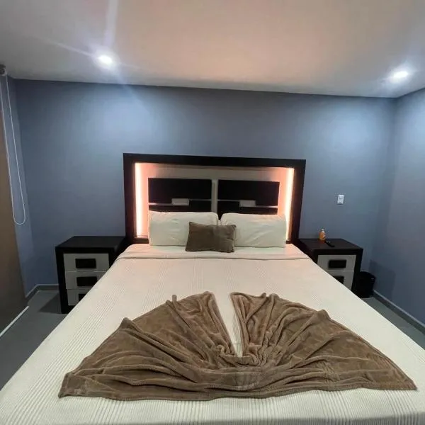 Paradise Apartment at Gallerias Escalon, hotel in Colonia Escalón