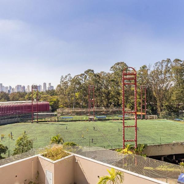Estiloso Studio no Brooklin | Varanda com vista